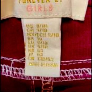 Forever 21 skirt zips up gold zipper